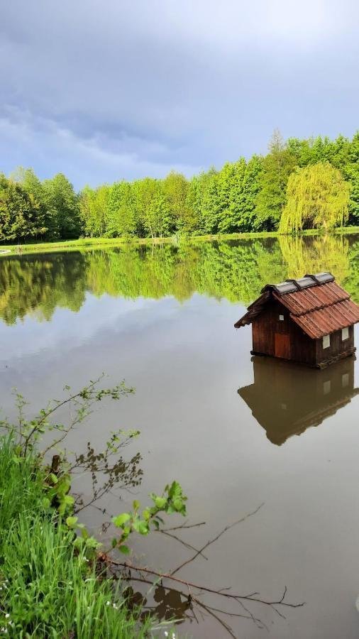 Bed and Breakfast Les Etangs Du Moulin D'Harcy Lonny Exterior foto